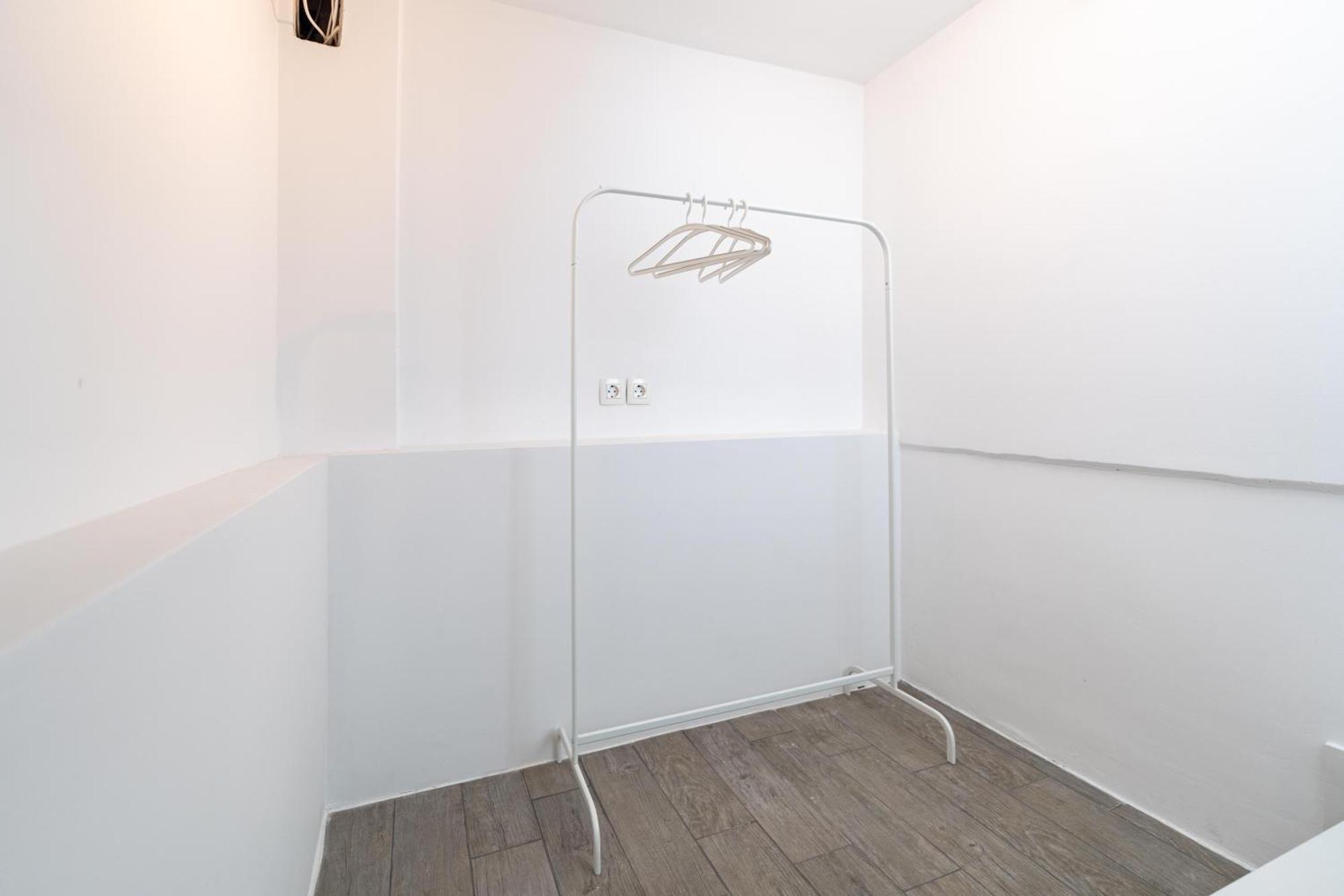 Black & White Apartments Rozna Dolina Ljubljana Ngoại thất bức ảnh