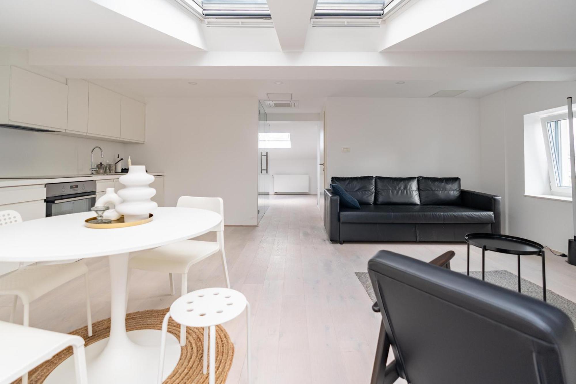 Black & White Apartments Rozna Dolina Ljubljana Ngoại thất bức ảnh